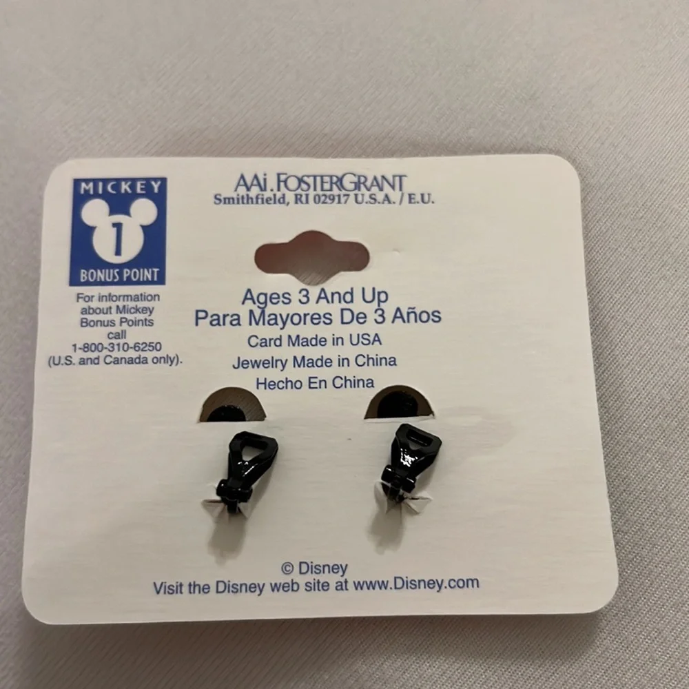 NWT Disney Mickey Mouse Clip Earrings Vintage